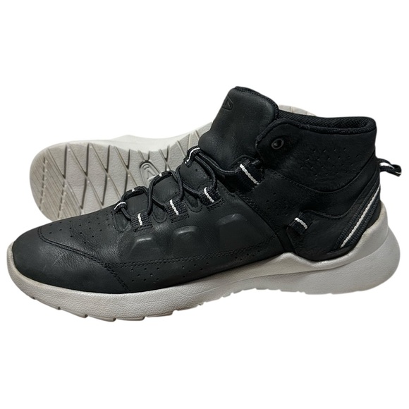 KEEN Men's Highland Black Waterproof Leather Casual Chukka Sneaker Boots - Picture 7 of 14